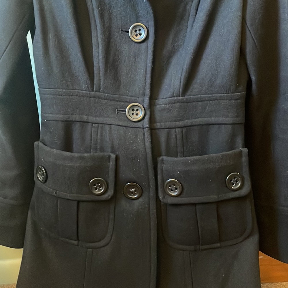 Beautiful black coat - Picture 4 of 4